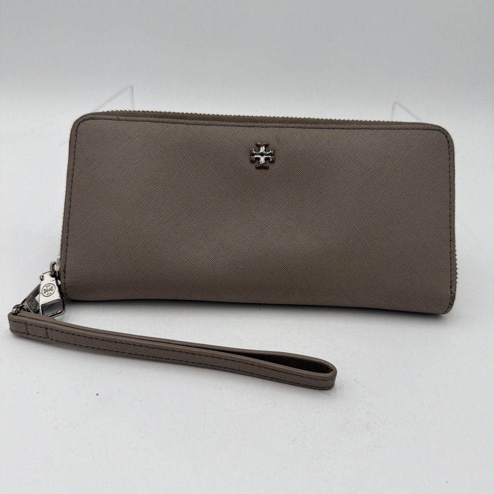 Tory Burch Robinson Fullโ Zip Around Continental Travel Wallet French Gray